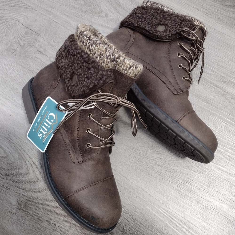 Women's Boots NWT
